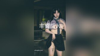 大一骚货女友在私人影院不敢叫，后面开房后浪叫