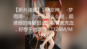 55岁的熟女在我胯下呻吟