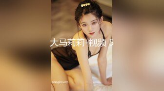 jay2s☀️SM系OF博主  内容质量佳  女M经常被打的浑身是伤疤 看着都疼  时不时还有露出节目 还有些奇怪的pose【VO.3】