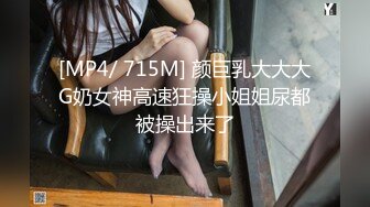 全家便利店老板卫生间暗藏针孔偷拍女员工及顾客如厕 (3)