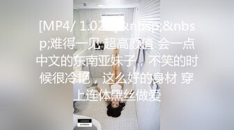 176CM性感翘臀高跟大长腿美女和客人酒店啪啪,屁股超性感!