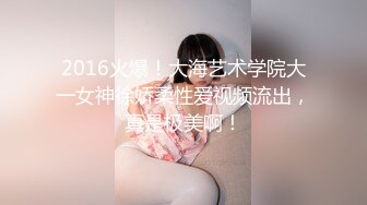 广州大型成人用品展大奶模特各种无底线故意漏奶漏毛 (6)