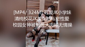 梦想女友被调教成这样，ktv里众目睽睽下替野男人口爆