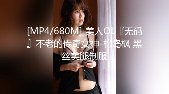 小胖哥2800元约了位高颜值长裙美女上门服务,人美身材好,还有点腼腆害羞