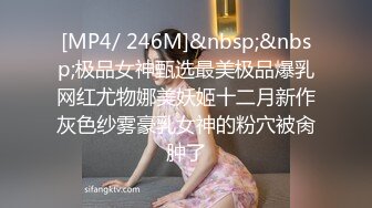 眼镜可爱美女，好一朵东方明珠，这甜兮兮的笑好迷人~ 元噗噗的乳房好看极了！