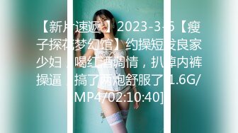 2024年3月菜鸟驿站露出【快递小妹】取快递人来人往大尺度业主就在背后都敢露超刺激劲爆！