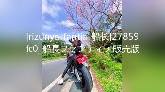 5月新录制 户外露出主播~【Asia-Lynn】公厕女神大胆露脸自慰 高潮喷水爽的只敢呻吟【21v】 (65)