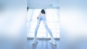 后入小美女 还挺紧